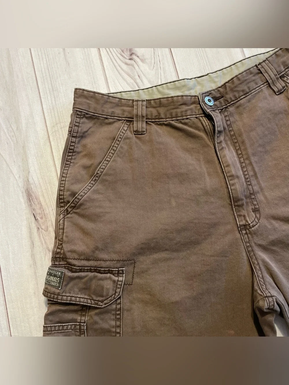 Wrangler Hero Originals Cargo Shorts Men’s 32 Brown Relaxed y2k Vintage 2000s